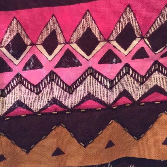 Anne Taylor LOFT Marisa style linen and Cotten EUC beaded shorts - Picture 2 of 6